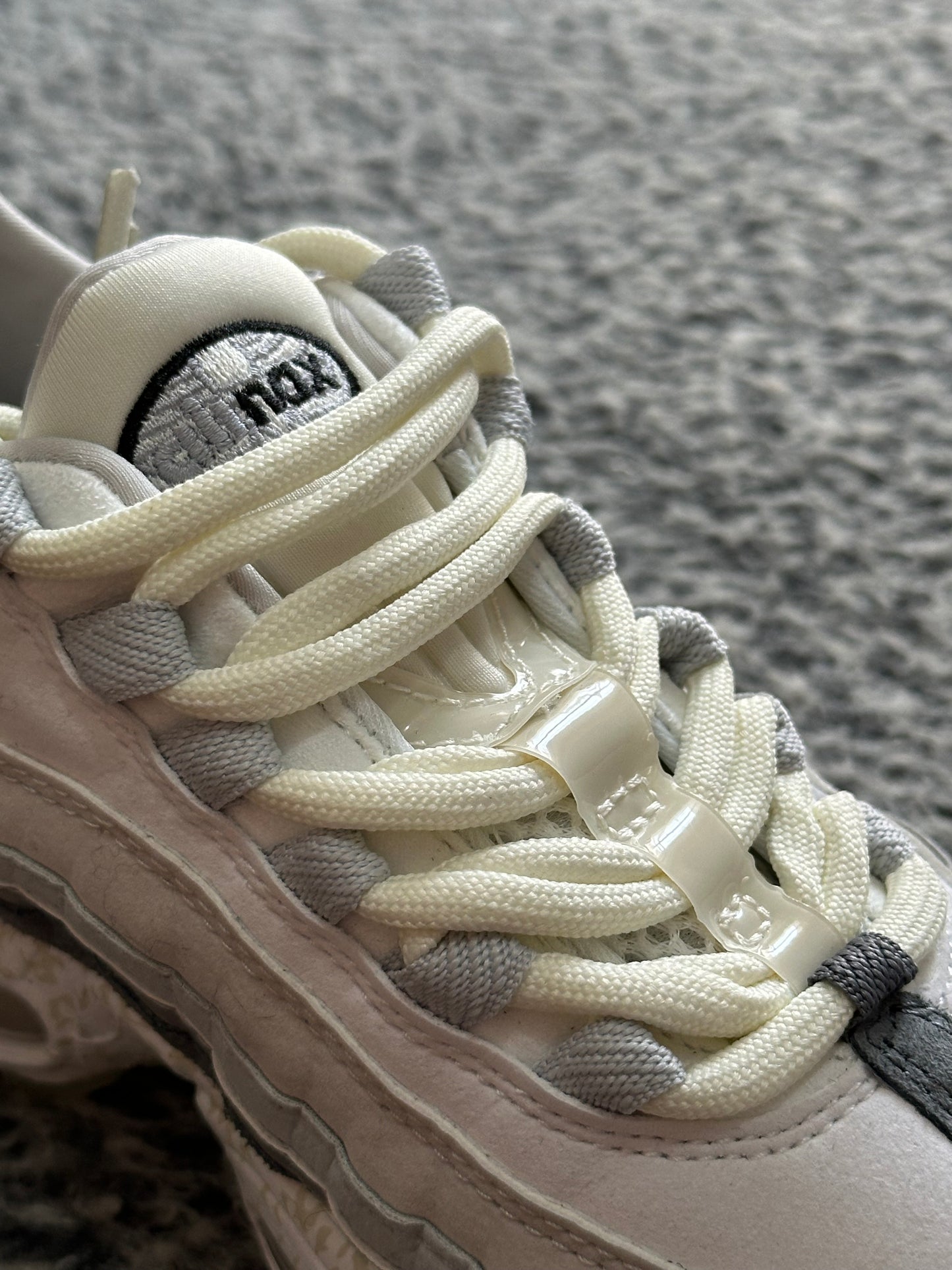 AIR MAX 95 ANATOMY LIGHT BONE 🦴