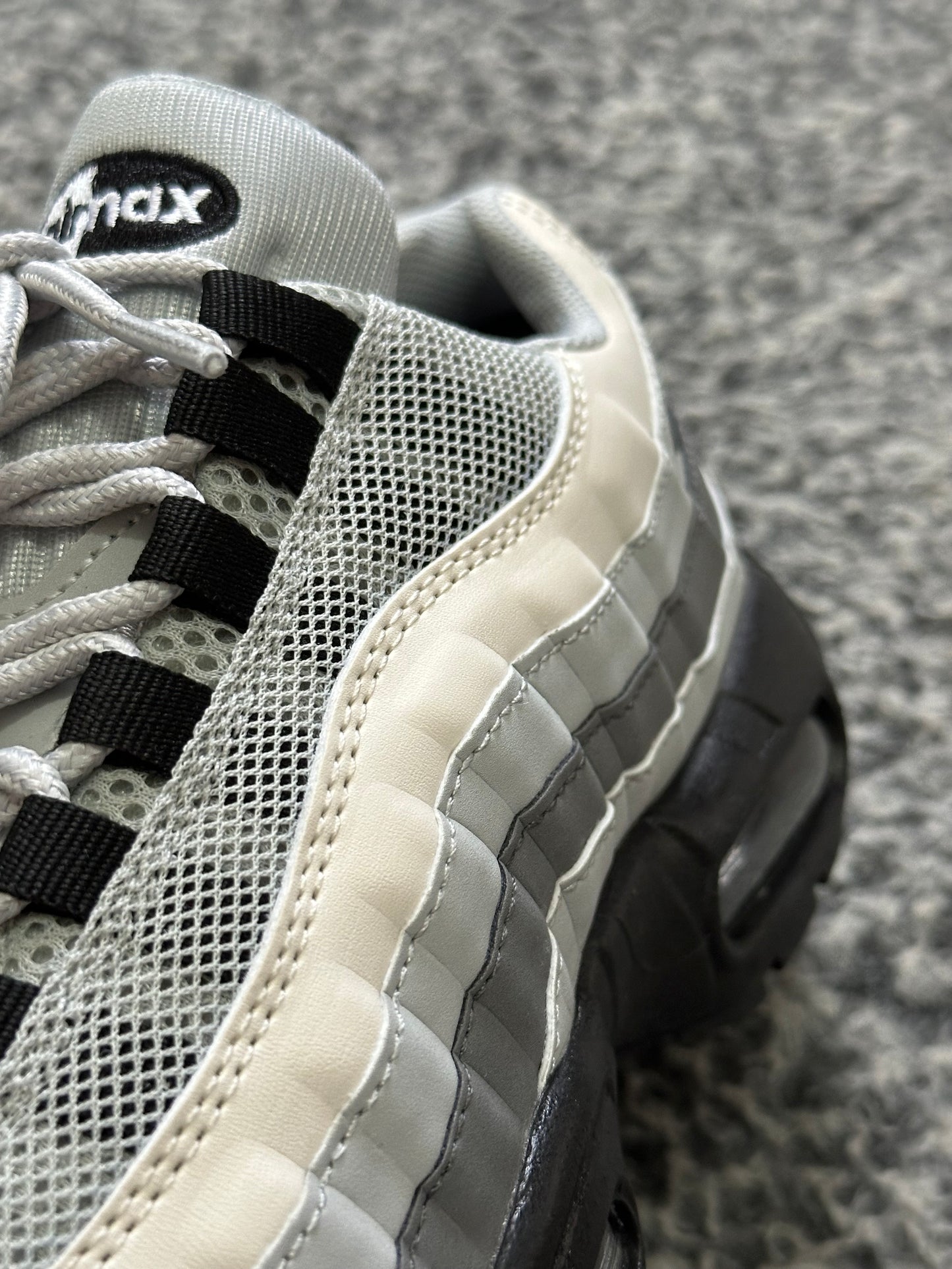 AIR MAX 95 GREYSCALE 👽