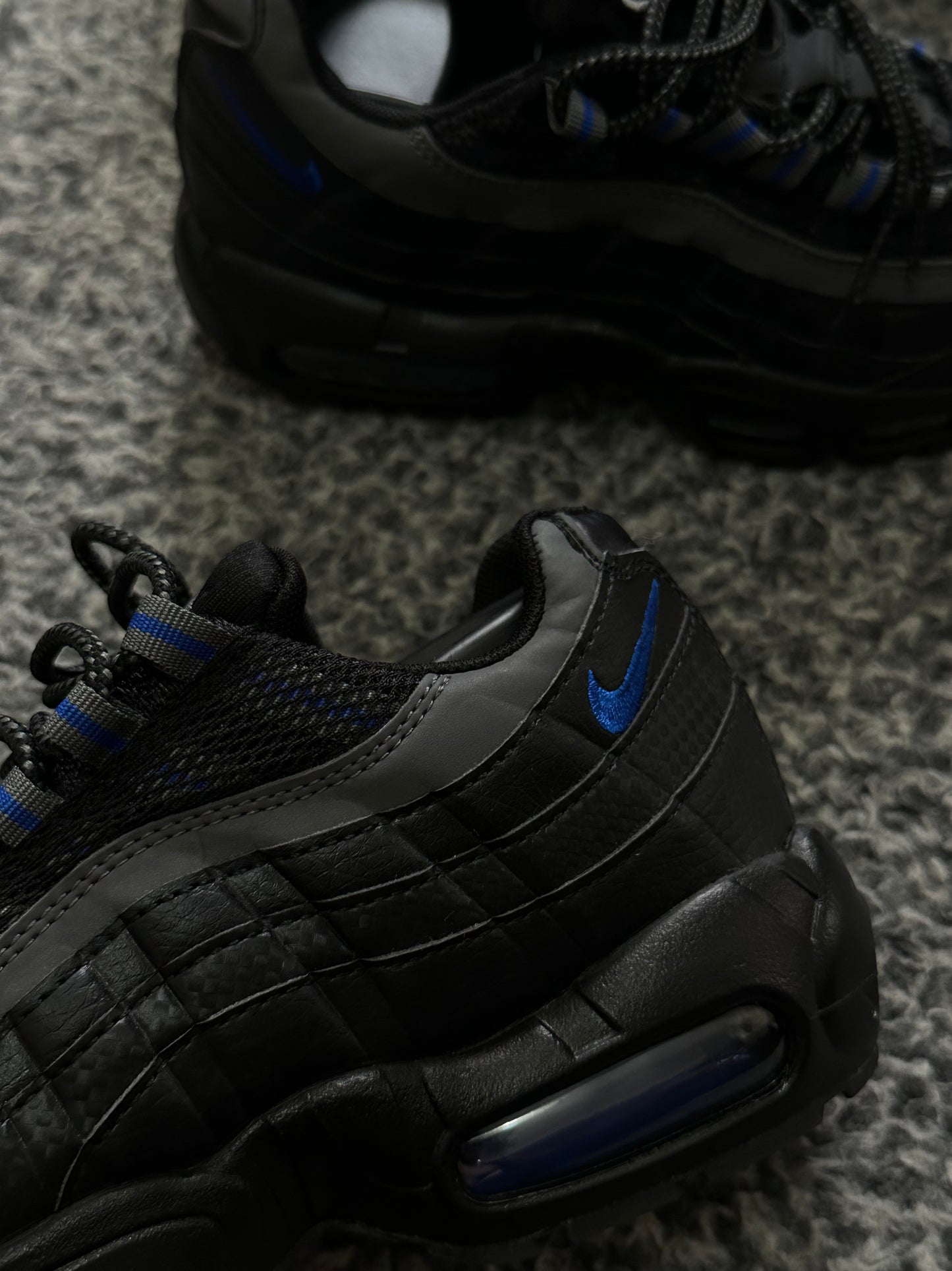 AIR MAX 95 BLACK BLUE ROYAL