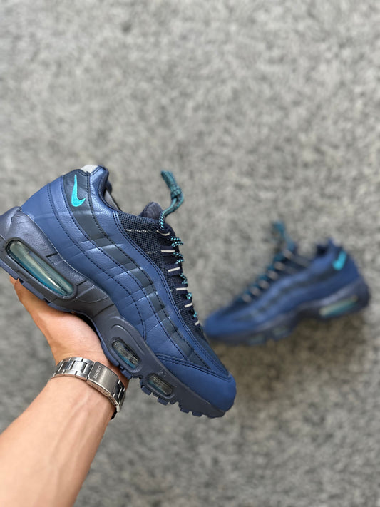 AIR MAX 95 TRIPLE BLUE