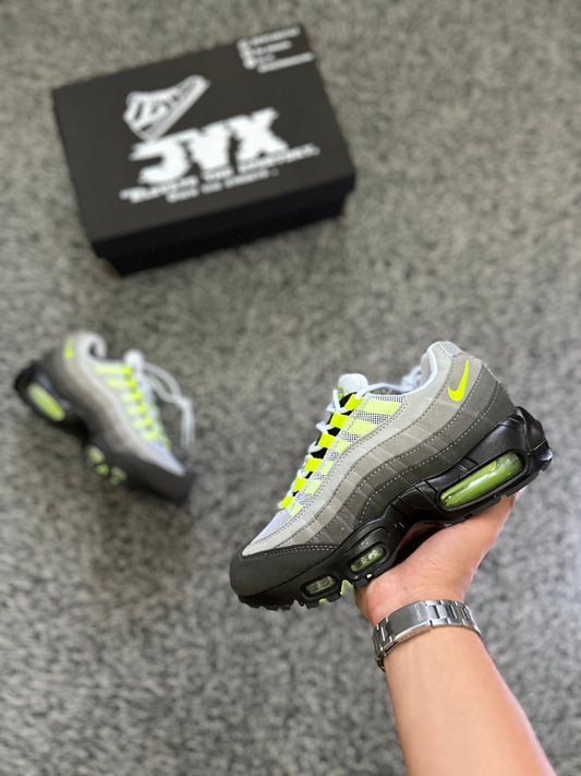 AIR MAX 95 NEON ⚡️