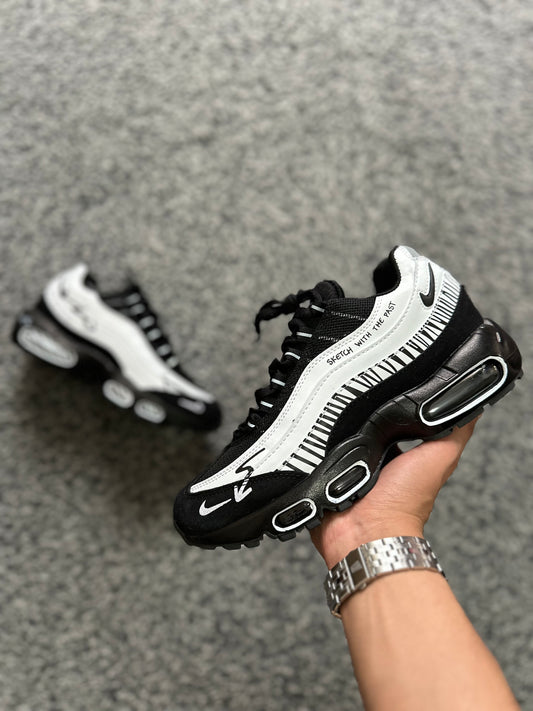 AIR MAX 95 SKETCH 🐼