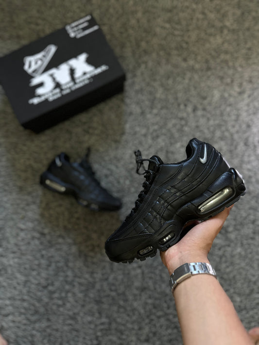 AIR MAX 95 JEWEL TRIPLE BLACK 🖤